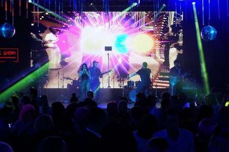 trupa jukebox live music corporate party bella santiago alex vasilache formatii coveruri petrecere firma
